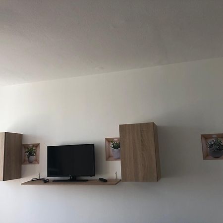 Juti Apartman Έγκερ Εξωτερικό φωτογραφία
